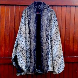 Adrienne Landau Cape